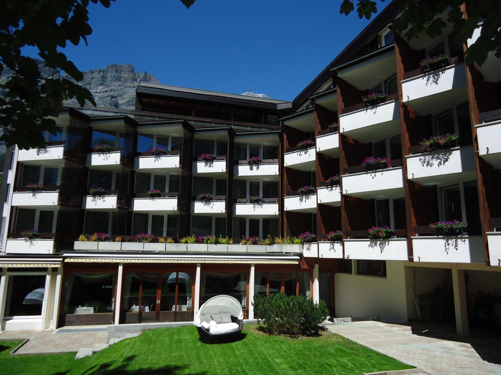 Hotel Quellenhof Leukerbad Exterior photo